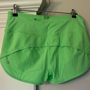 Lululemon Speed Up 2.5” Lime Green Shorts